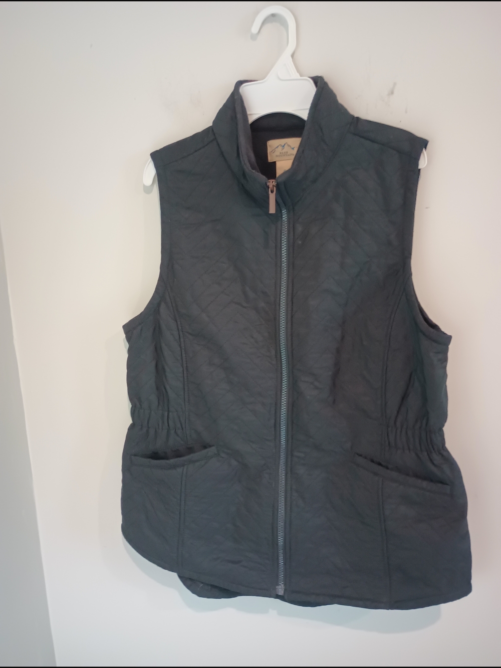 Blue Mountain Women Quilted Vest Medium M Black Full Zip Fleece Lined Pockets